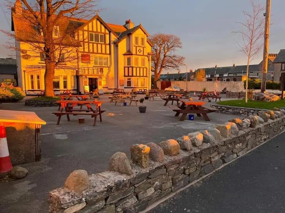 Clarkes Hotel Barrow In Furness Εξωτερικό φωτογραφία